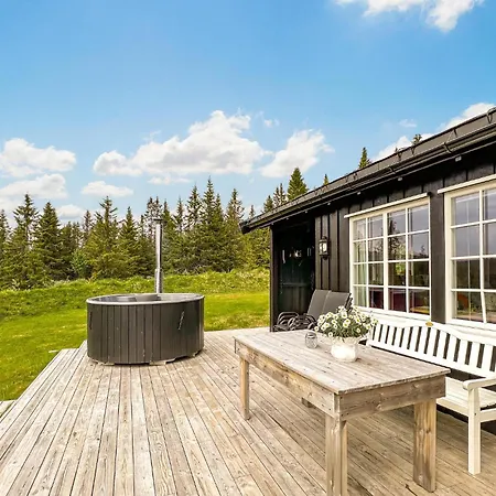 Feriehus 3 Bedroom Amazing In Lillehammer