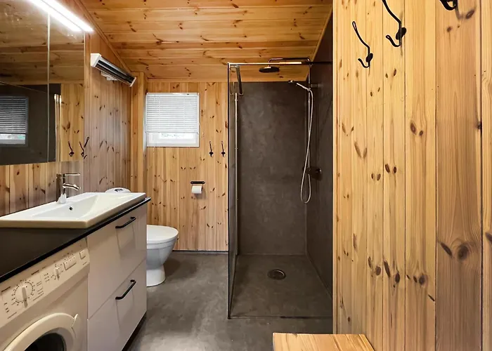 3 Bedroom Amazing In Ferienhaus